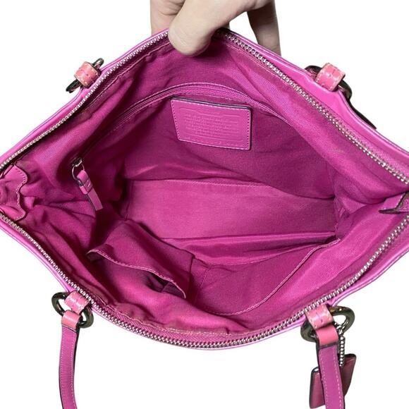 Coach Satin Khaki Horse Carriage Pleated Tote Bag - Picture 8 of 9